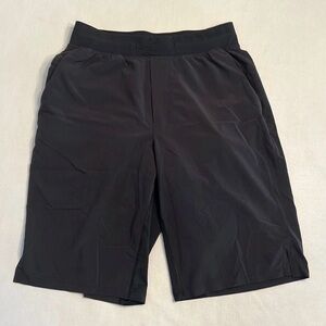 Lululemon T.H.E. Short Linerless 11" Sz- S